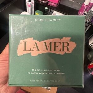 BRAND NEW SEALED LA MER moisturizing cream